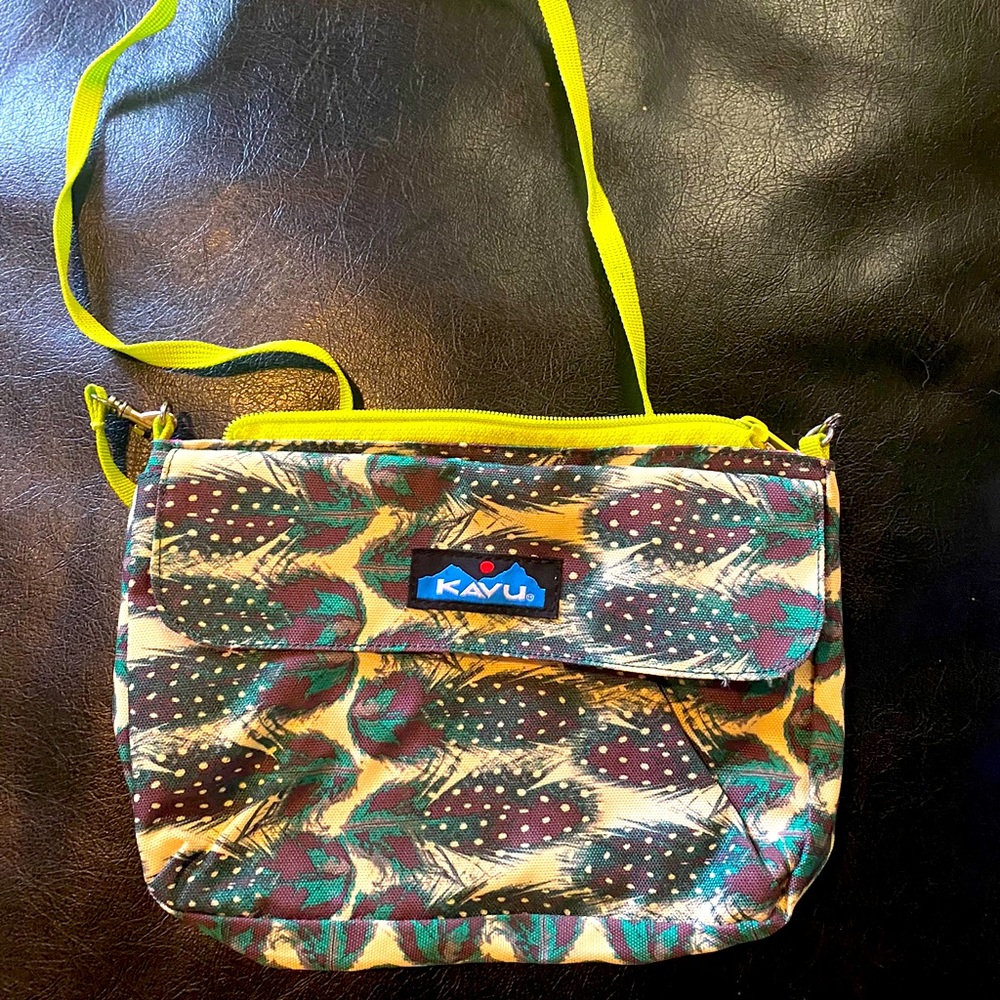 Kavu purse
